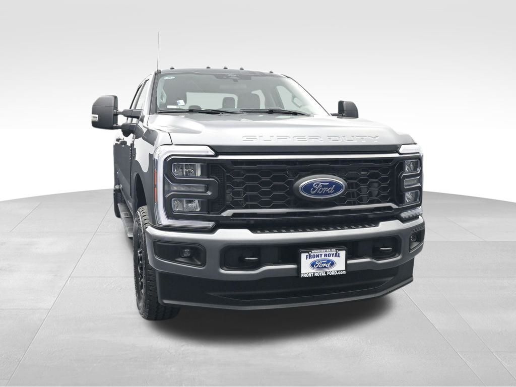 2024 Ford F-250 photo 2