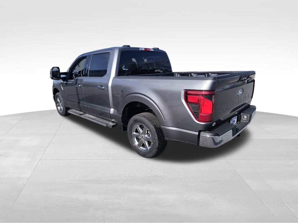 2024 Ford F-150 XLT photo 3