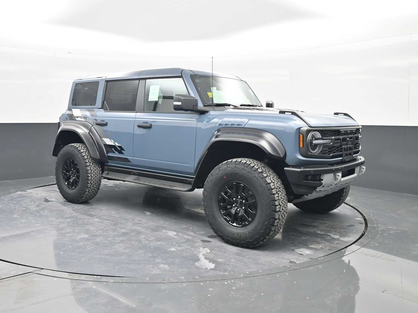 2025 Ford Bronco 4-Door Raptor's photo
