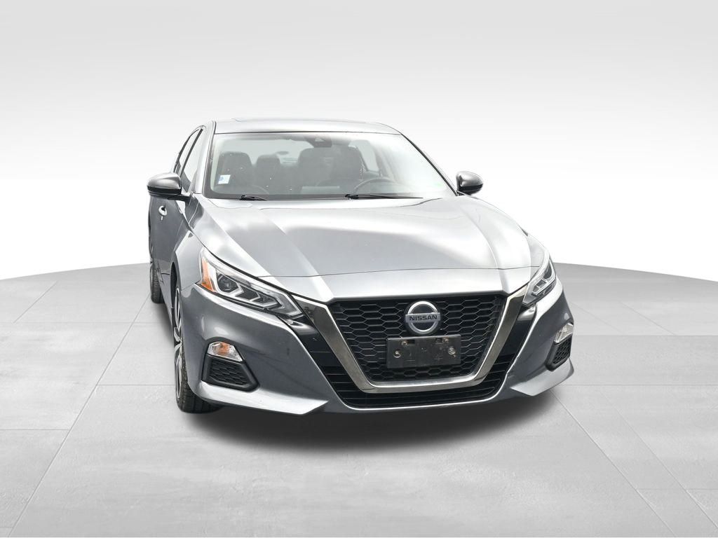2020 Nissan Altima 2.5 SR photo 2
