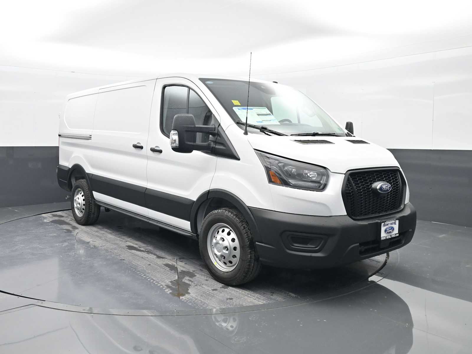 2025 Ford Transit Van Base's photo