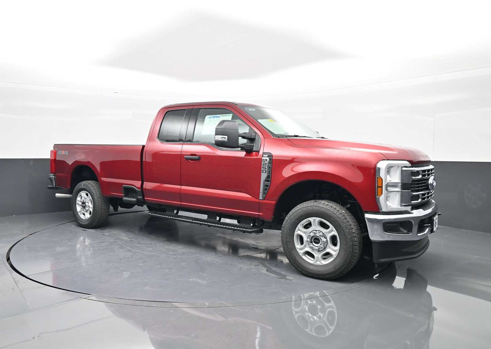 2026 Ford F-250 Super Duty XLT's photo