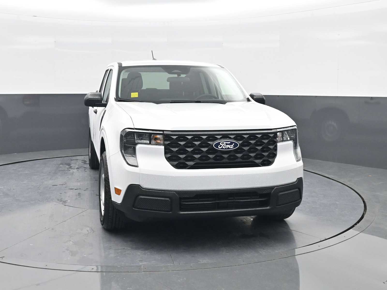 2025 Ford Maverick XL photo 2