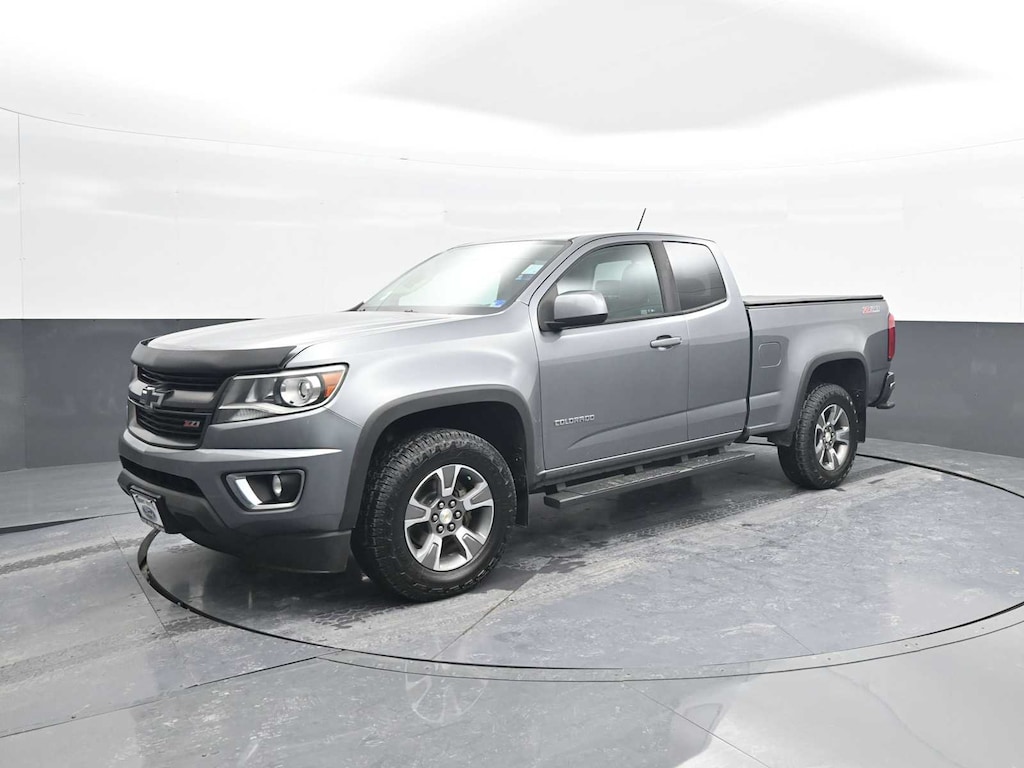 Used 2018 Chevrolet Colorado 4WD Z71 Ext Cab 128.3 Truck Extended Cab