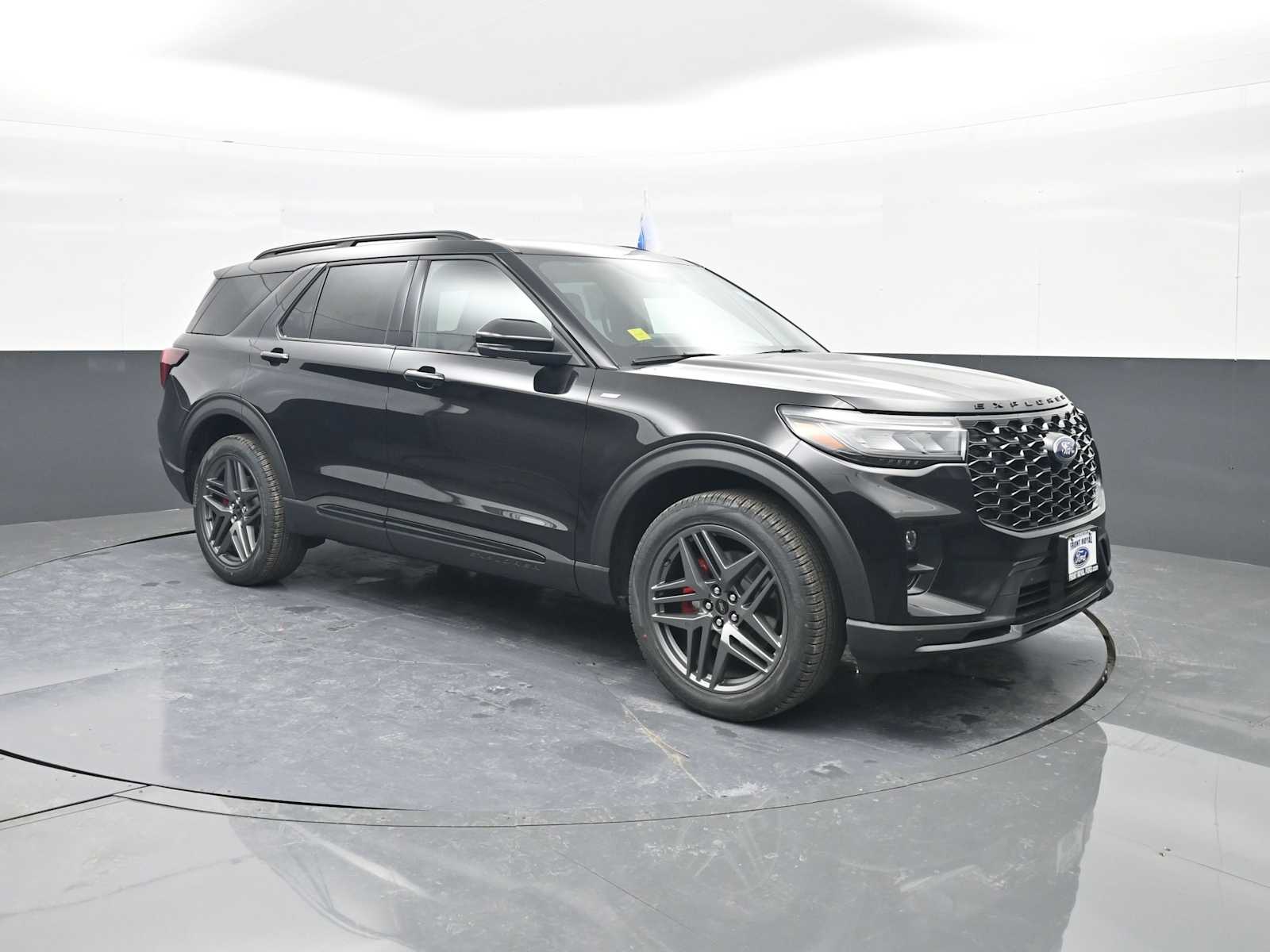 2026 Ford Explorer ST-LINE's photo