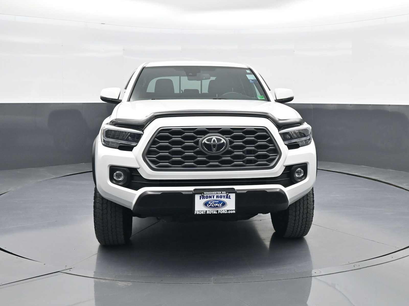 2023 Toyota Tacoma TRD Double Cab V6 photo 2