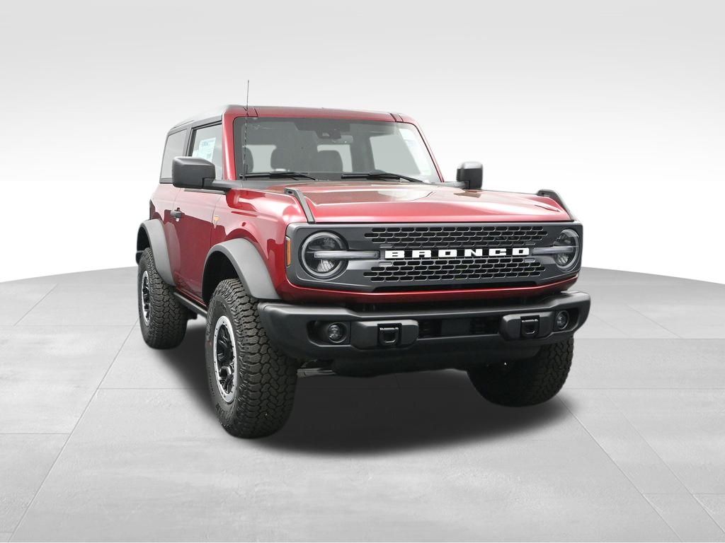 2025 Ford Bronco Badlands photo 2