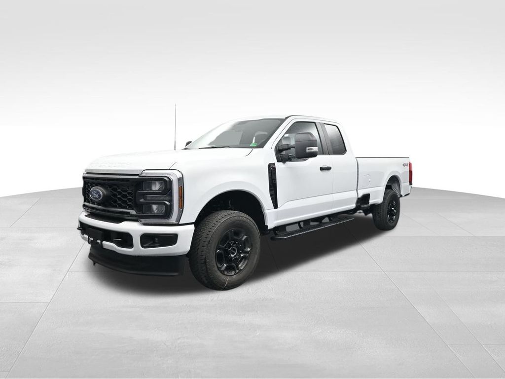 2026 Ford F-350 photo 4