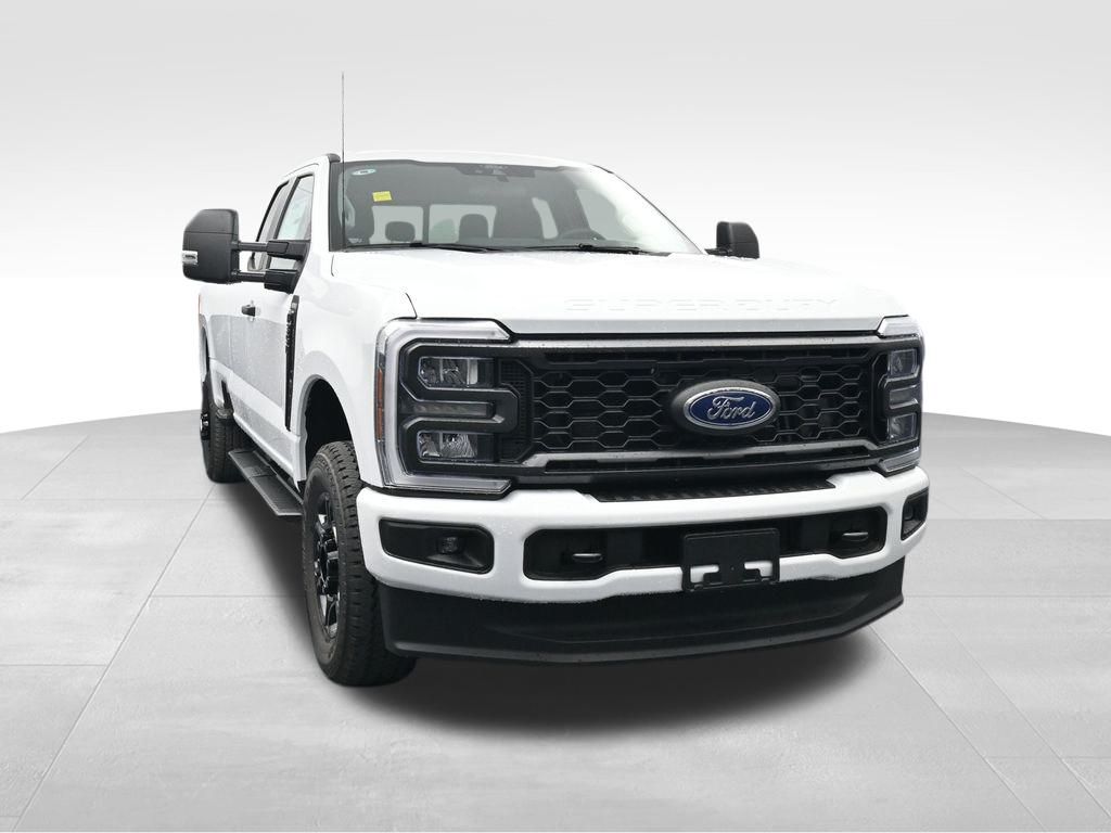 2026 Ford F-350 photo 2