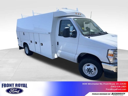 2024 Ford E-450SD Base Cab/Chassis