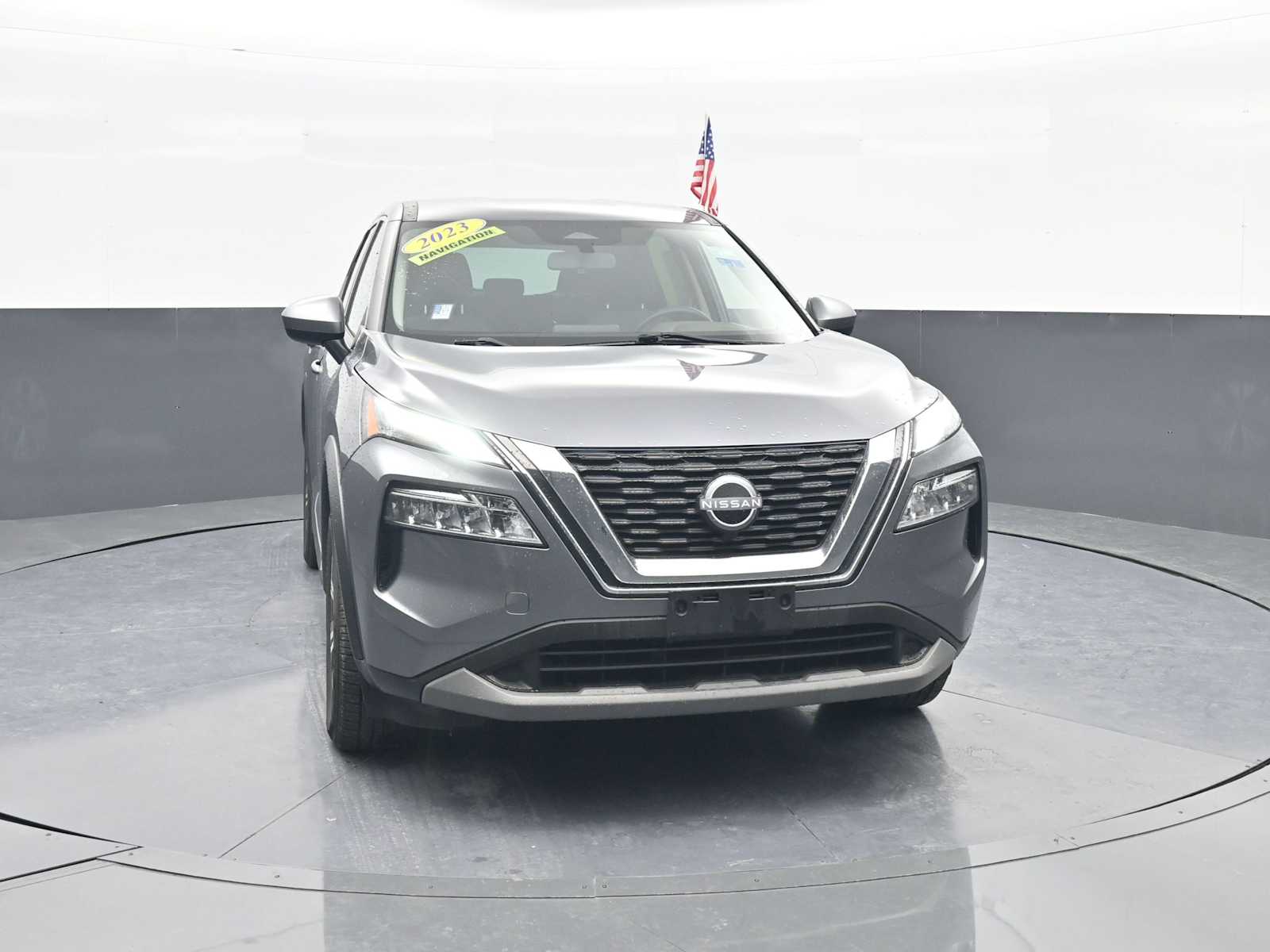 2023 Nissan Rogue SV photo 2