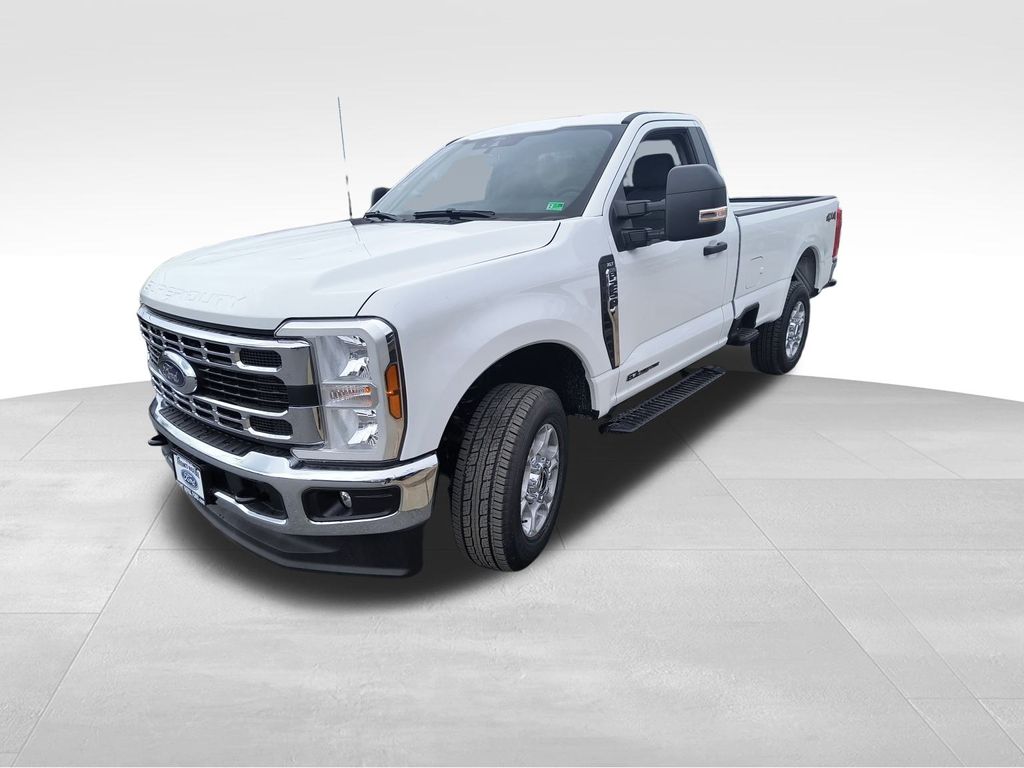 2025 Ford F-250 photo 3