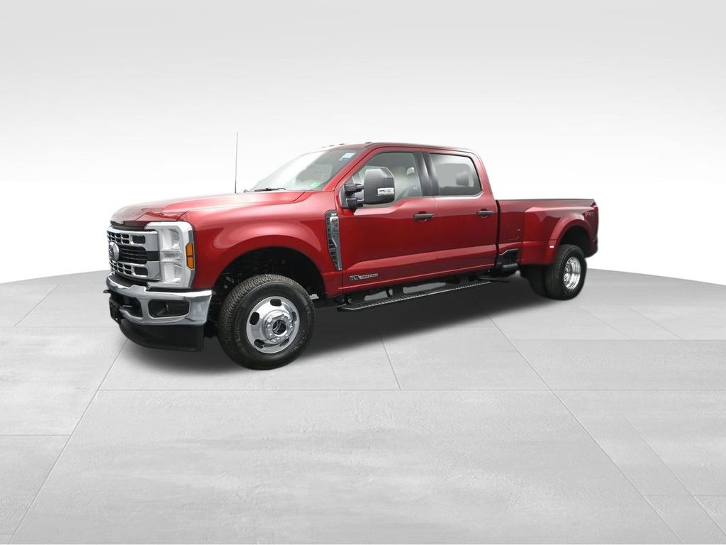 2025 Ford F-350 photo 4