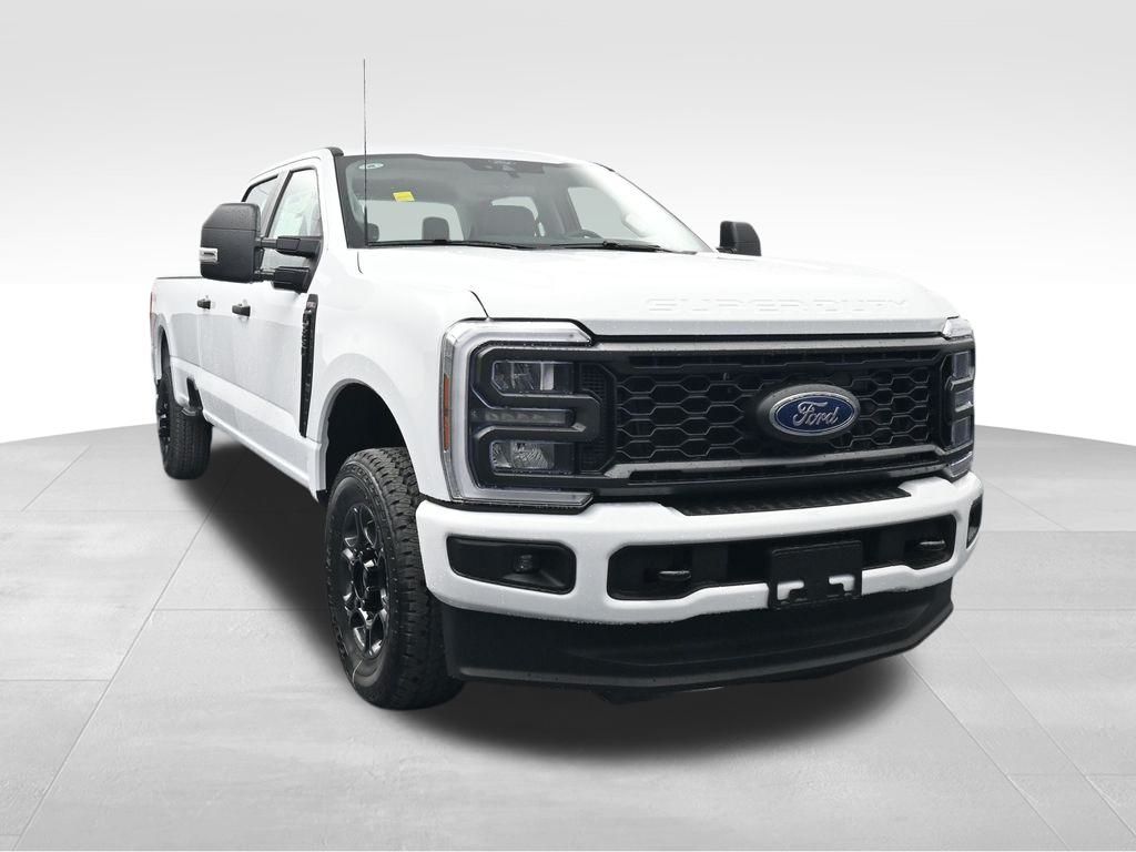 2026 Ford F-350 photo 2