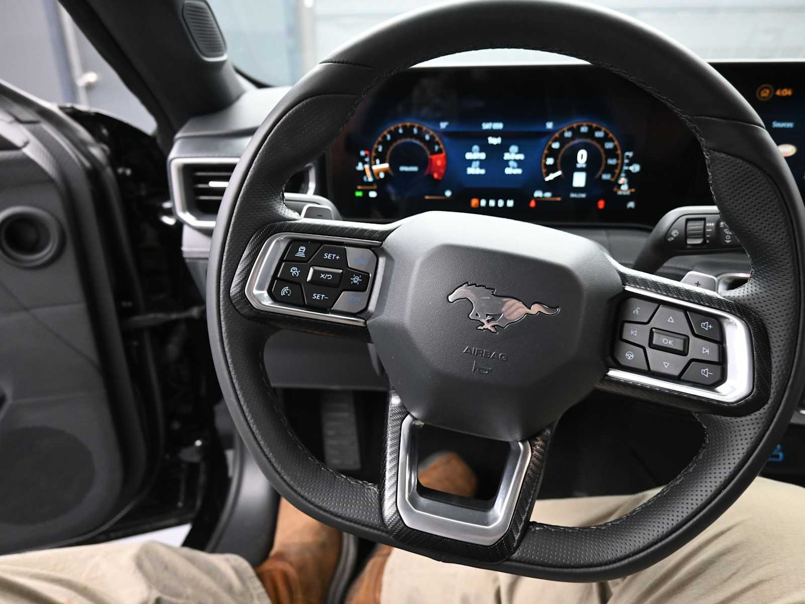 2025 Ford Mustang GT Premium Convertible - Photo 22
