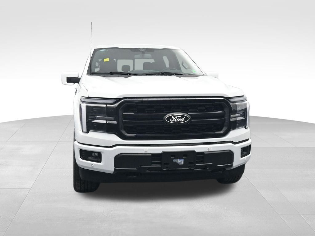 2025 Ford F-150 Lariat photo 2