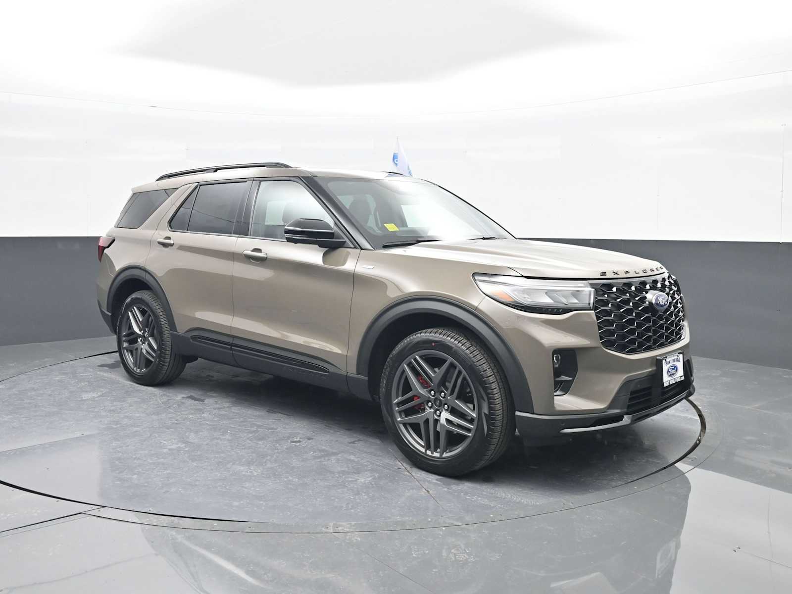 2026 Ford Explorer ST-LINE's photo