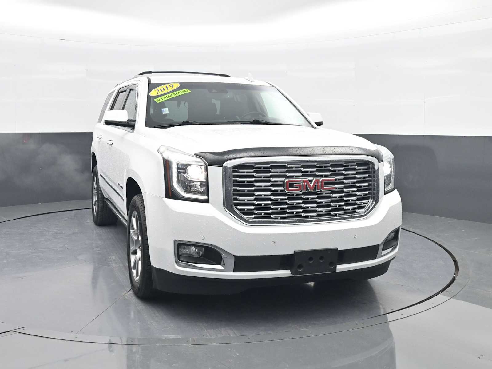 2019 Gmc Yukon Denali photo 2