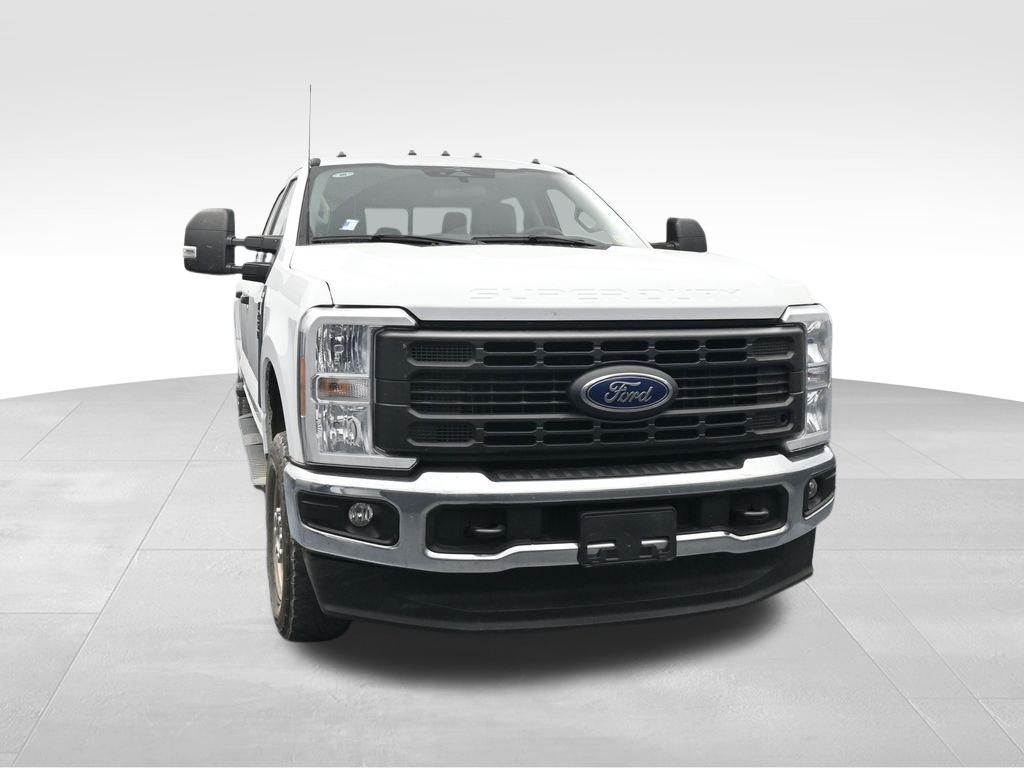 2023 Ford F-250 photo 2