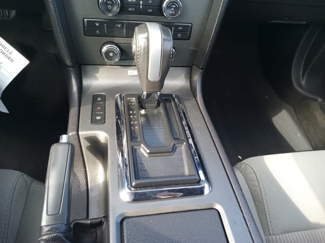 2014 Ford Mustang V6 - Photo 19