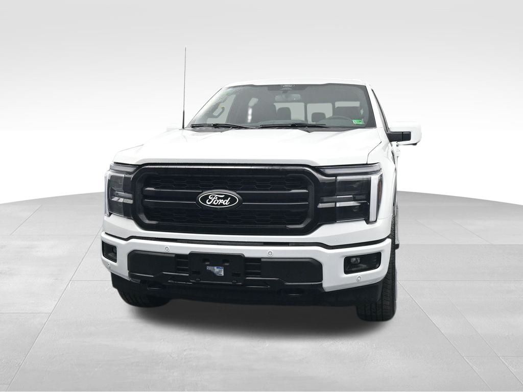 2025 Ford F-150 Lariat photo 3