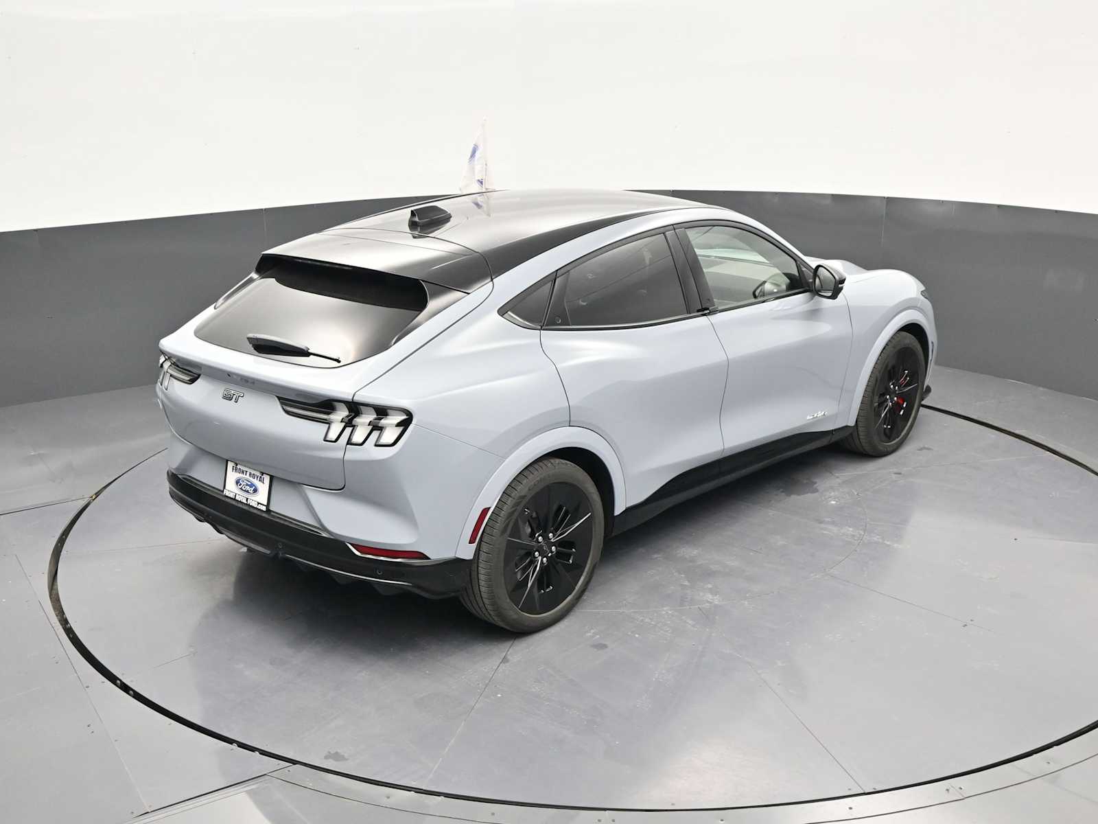 2025 Ford Mustang Mach-E GT - Photo 45