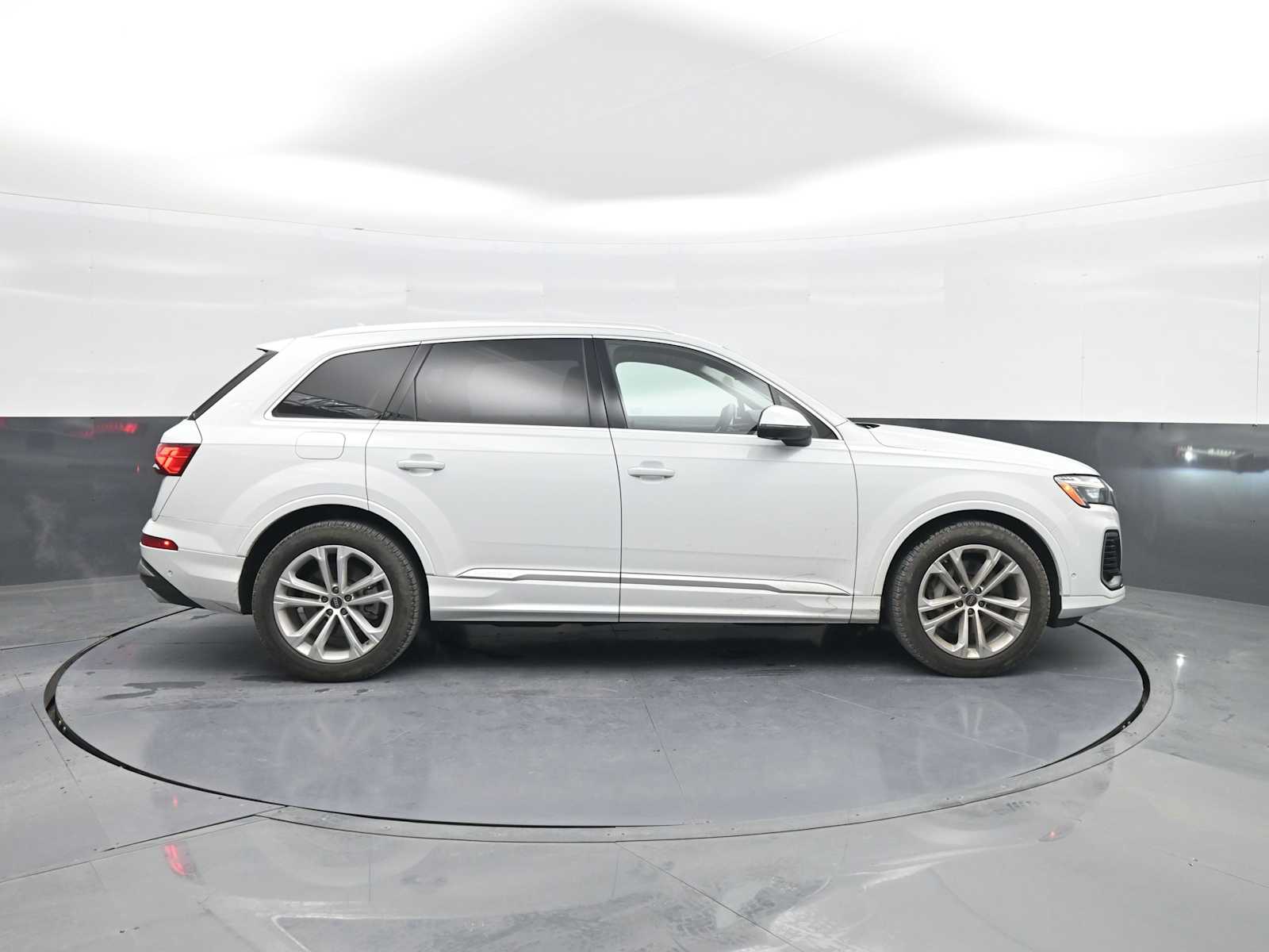 2025 Audi Q7 Prestige - Photo 9