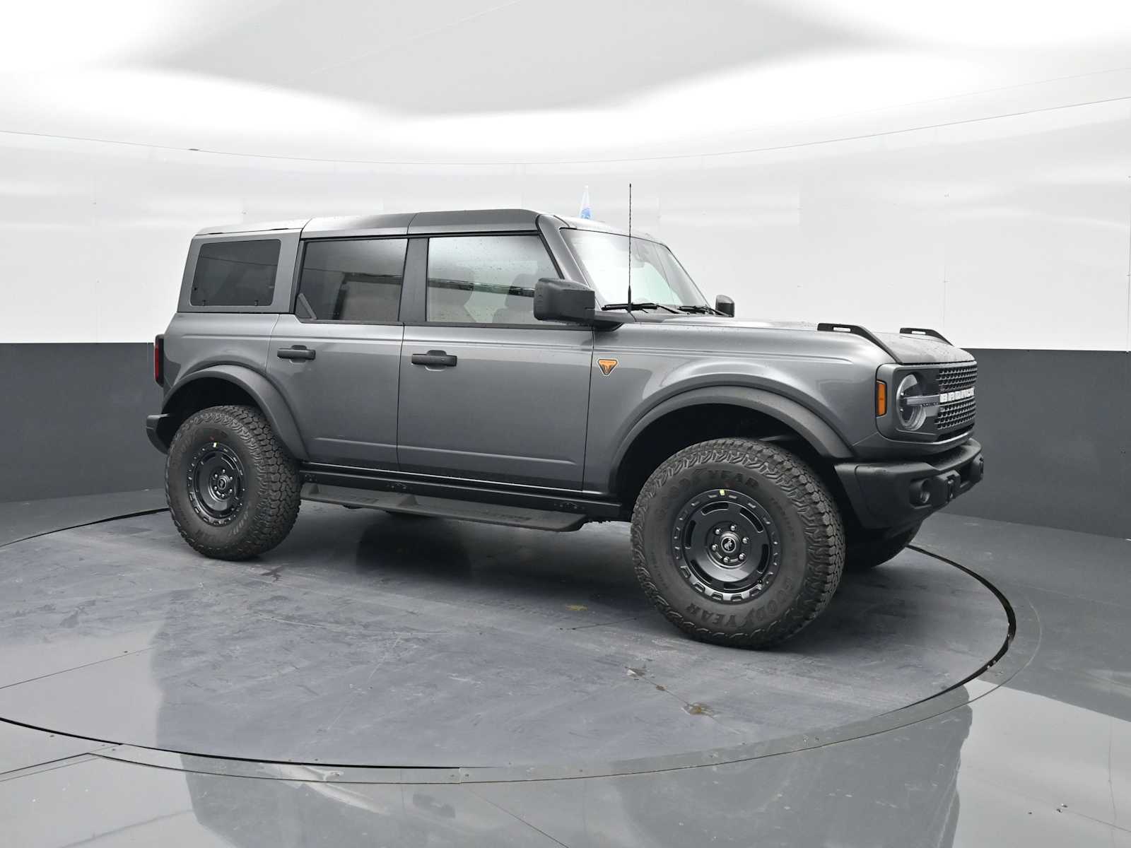 2025 Ford Bronco 4-Door Badlands's photo