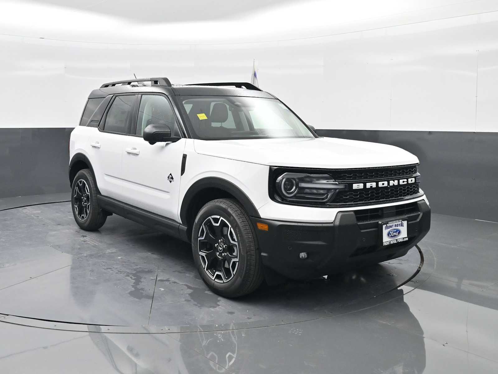 2025 Ford Bronco Sport Outer Banks's photo