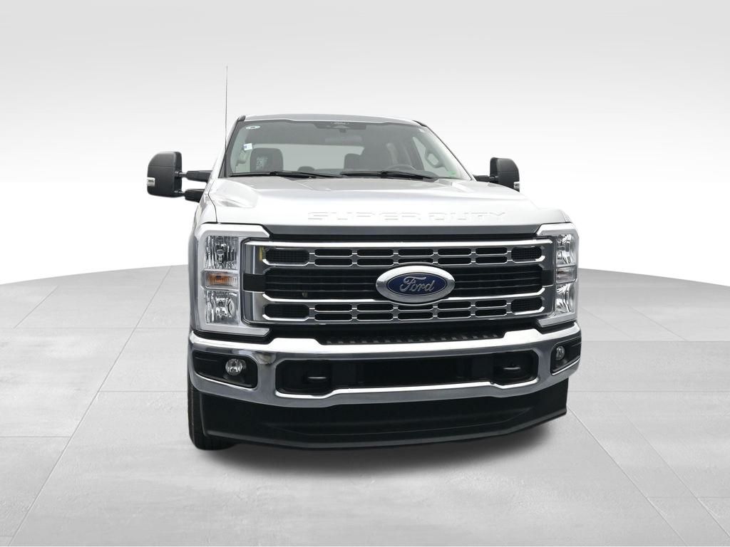 2024 Ford F-250 photo 2