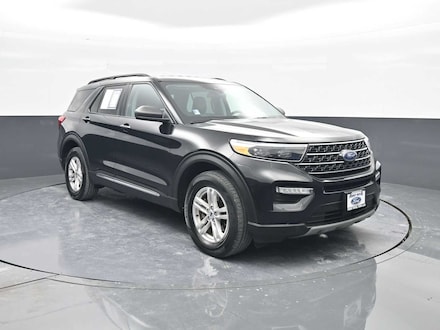 2023 Ford Explorer XLT SUV