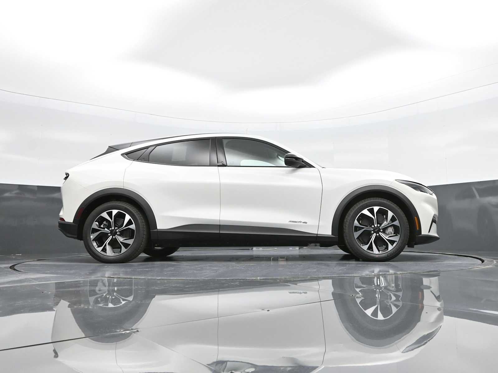 2025 Ford Mustang Mach-E Select - Photo 48