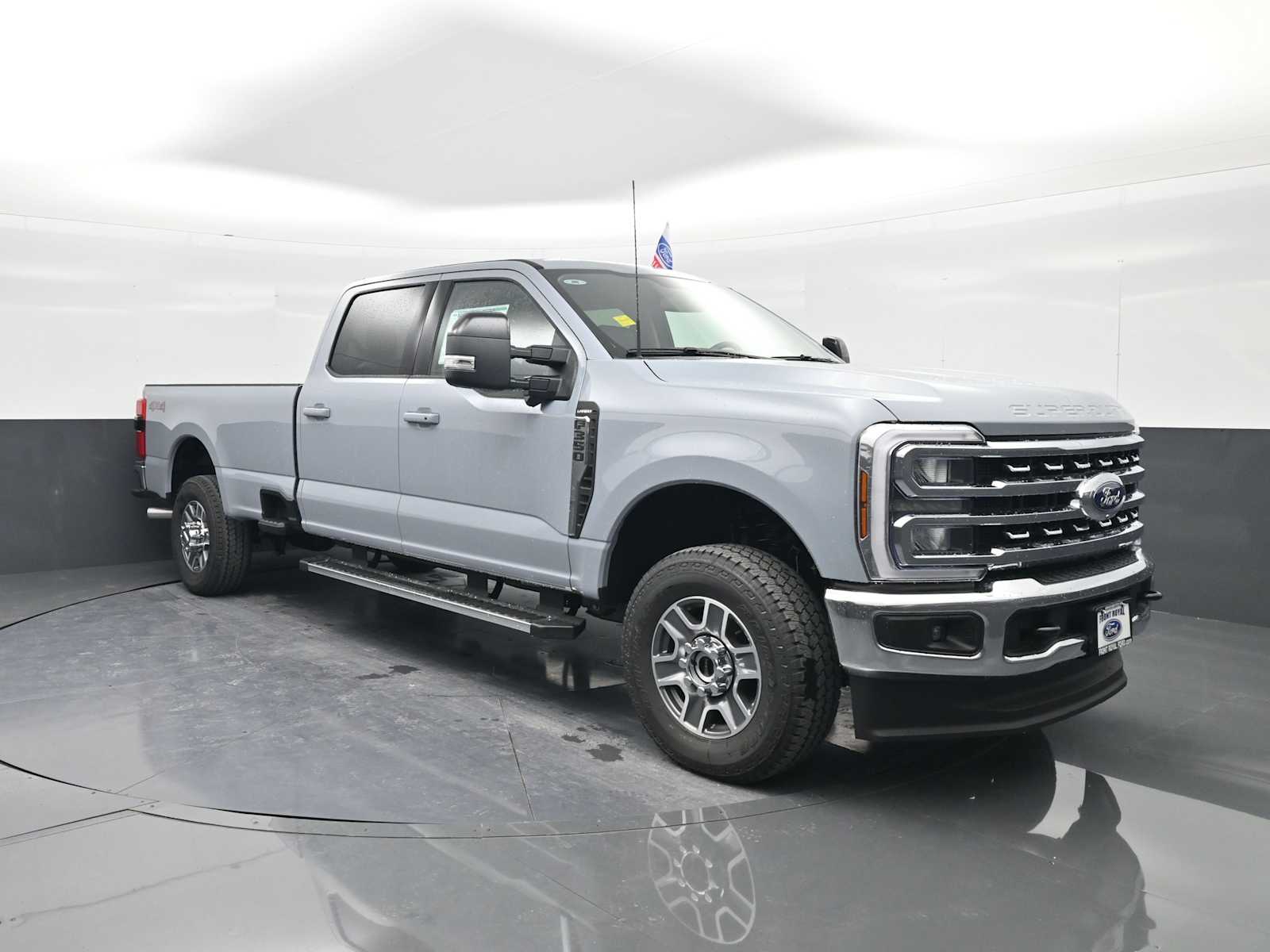 2026 Ford F-350 Super Duty Lariat's photo
