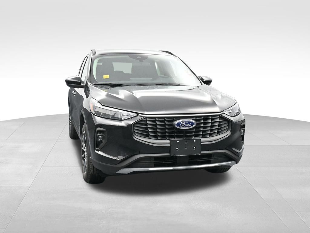 2025 Ford Escape Base photo 2