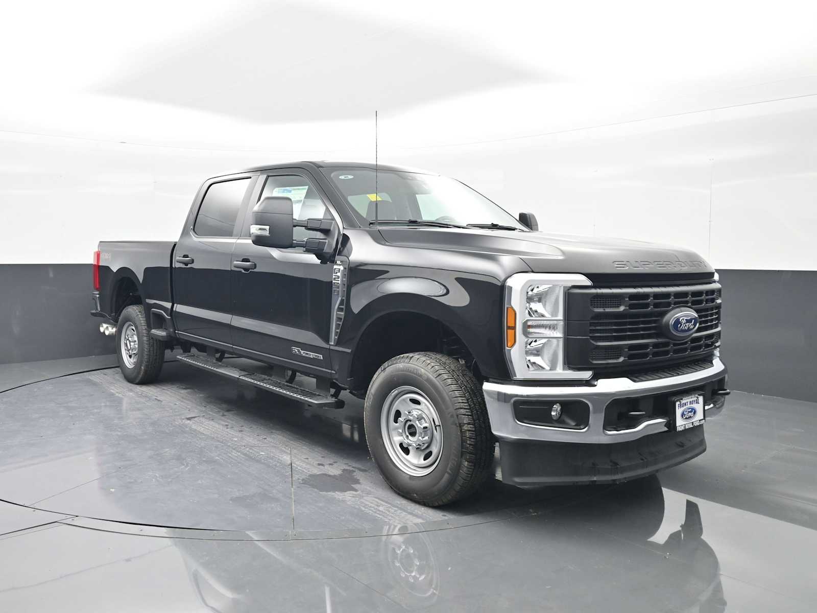 2025 Ford F-250 Super Duty XL's photo