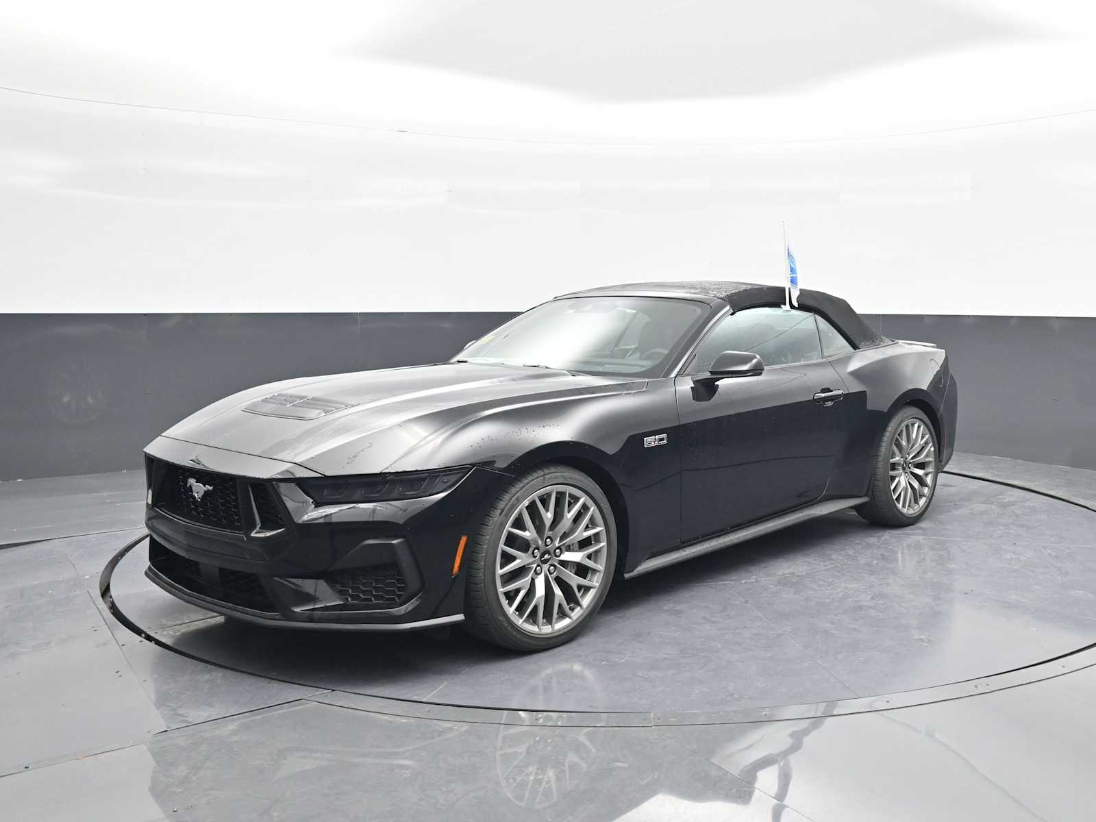 2025 Ford Mustang GT Premium Convertible photo 4