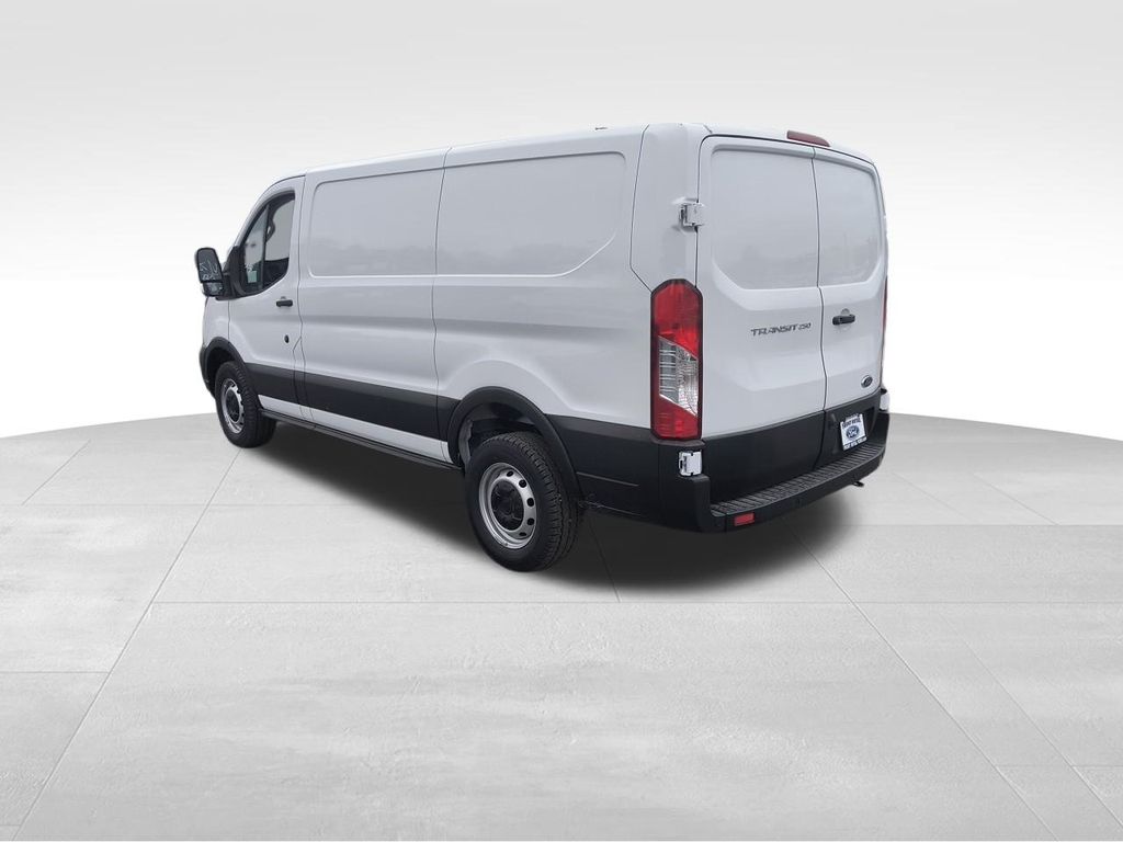 2025 Ford Transit photo 3