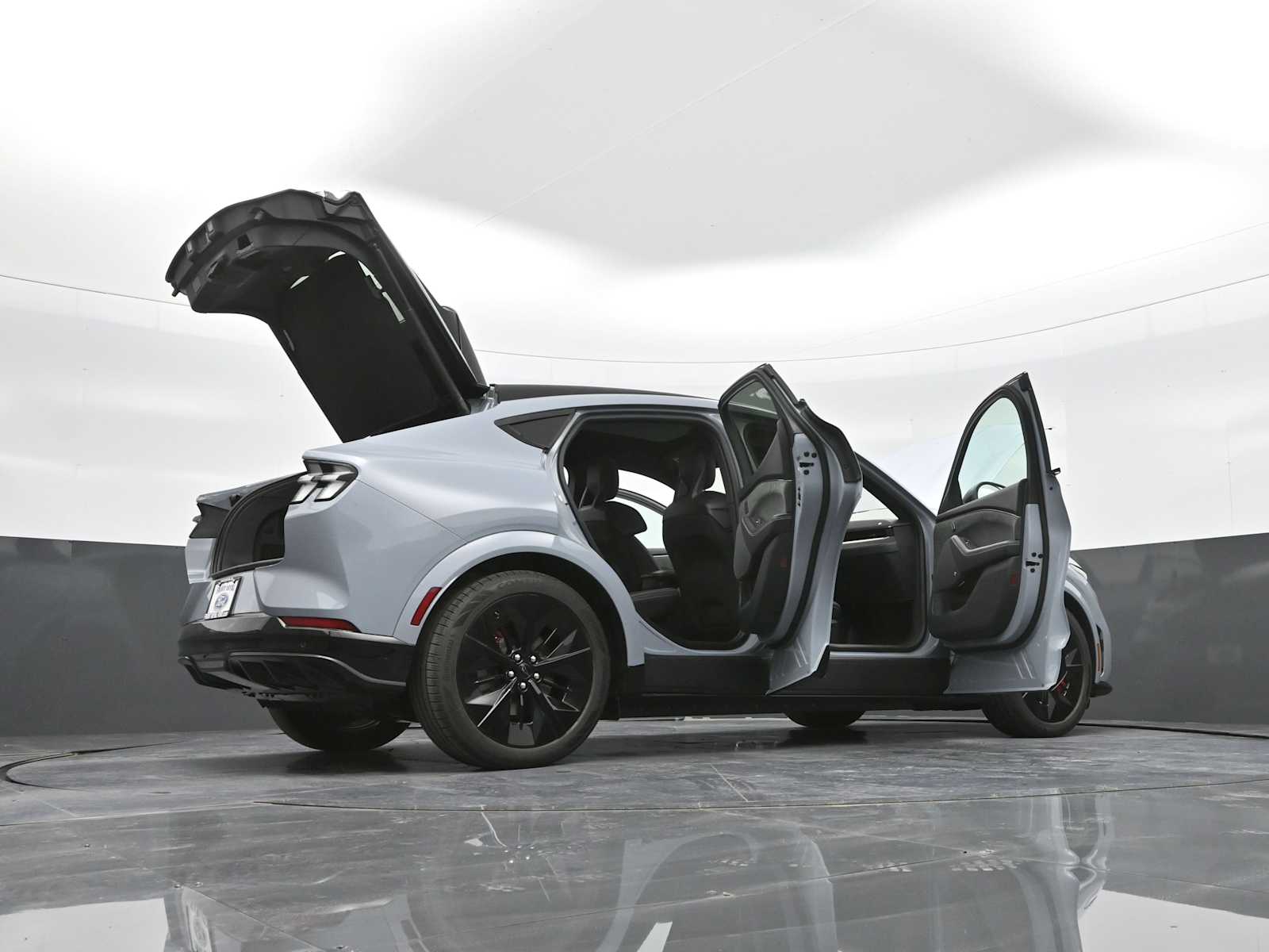 2025 Ford Mustang Mach-E GT - Photo 60