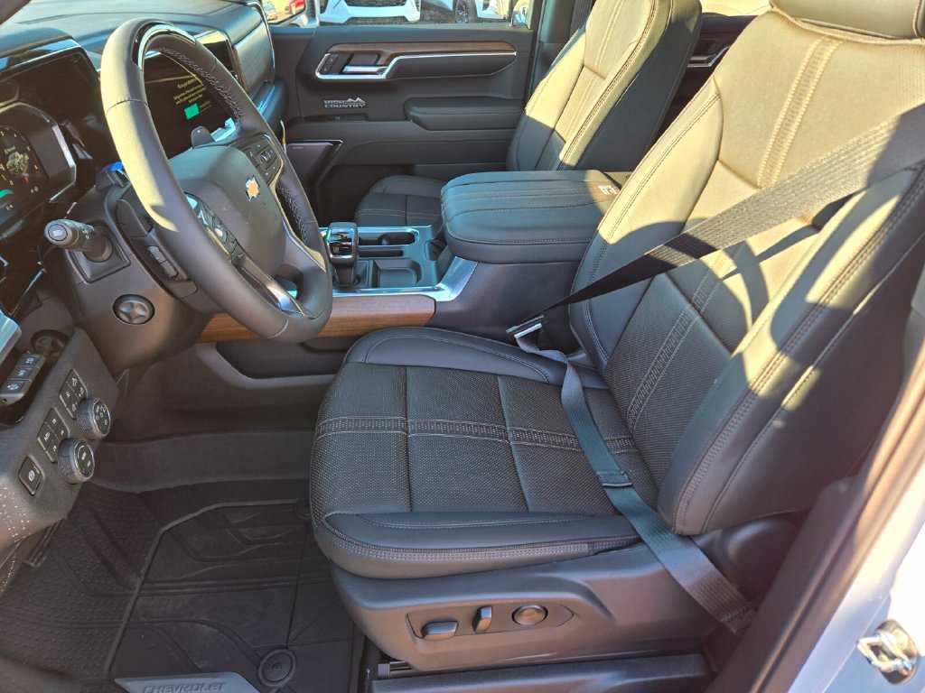 2026 Chevrolet Silverado 1500 High Country - Photo 6
