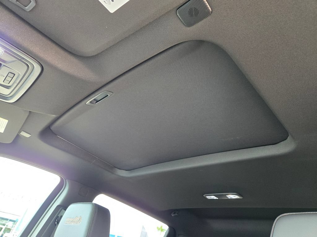 2026 Chevrolet Silverado 1500 High Country - Photo 7