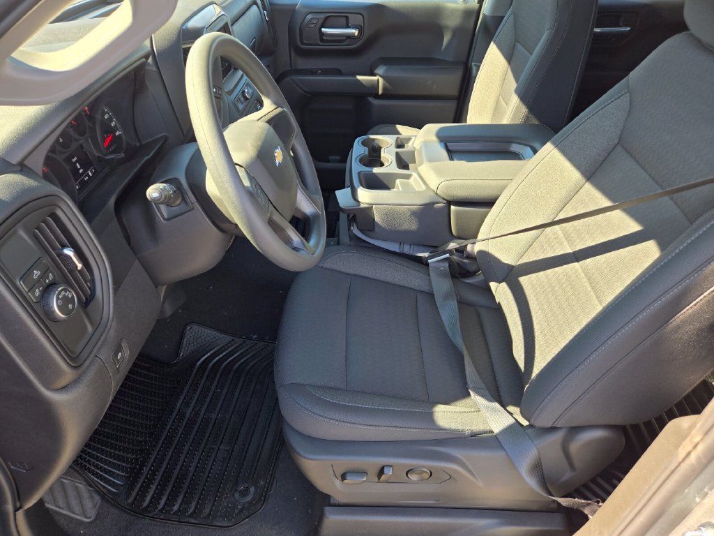 2026 Chevrolet Silverado 1500 Custom - Photo 8