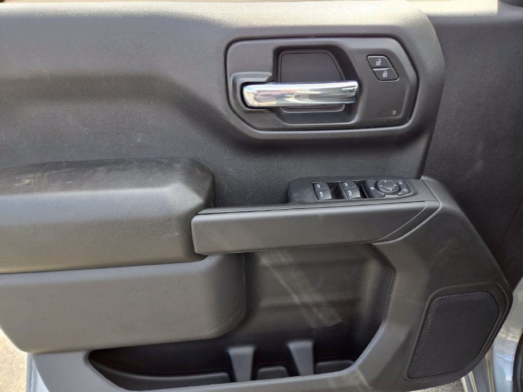 2026 Chevrolet Silverado 1500 Custom - Photo 9
