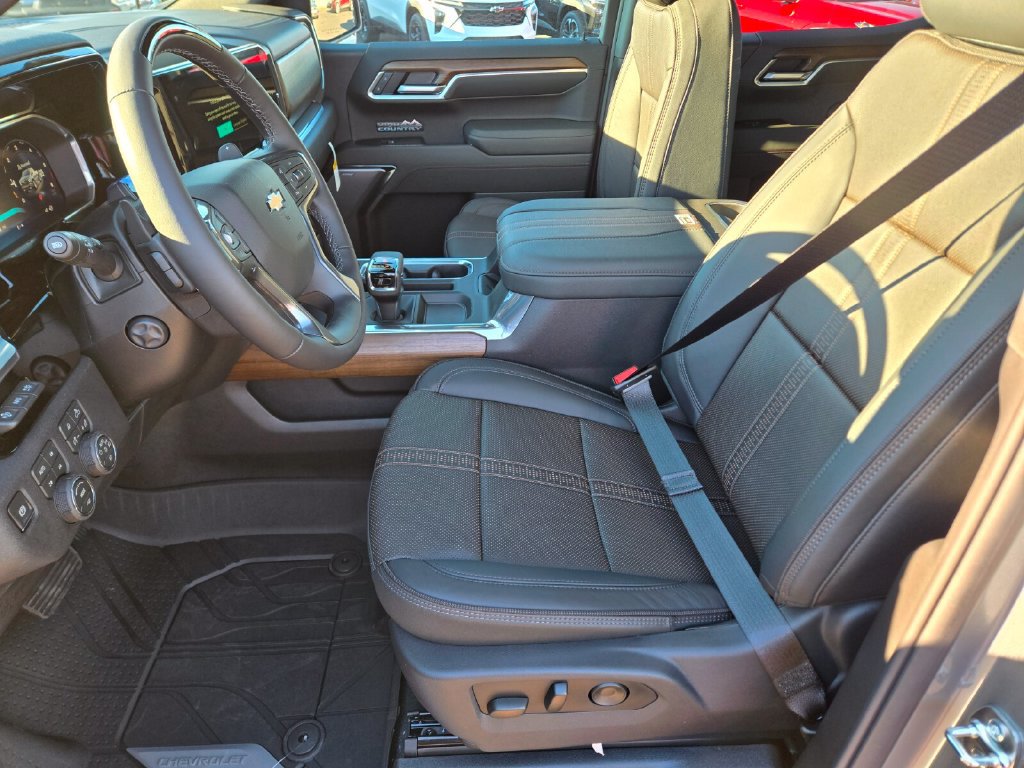 2026 Chevrolet Silverado 1500 High Country - Photo 6