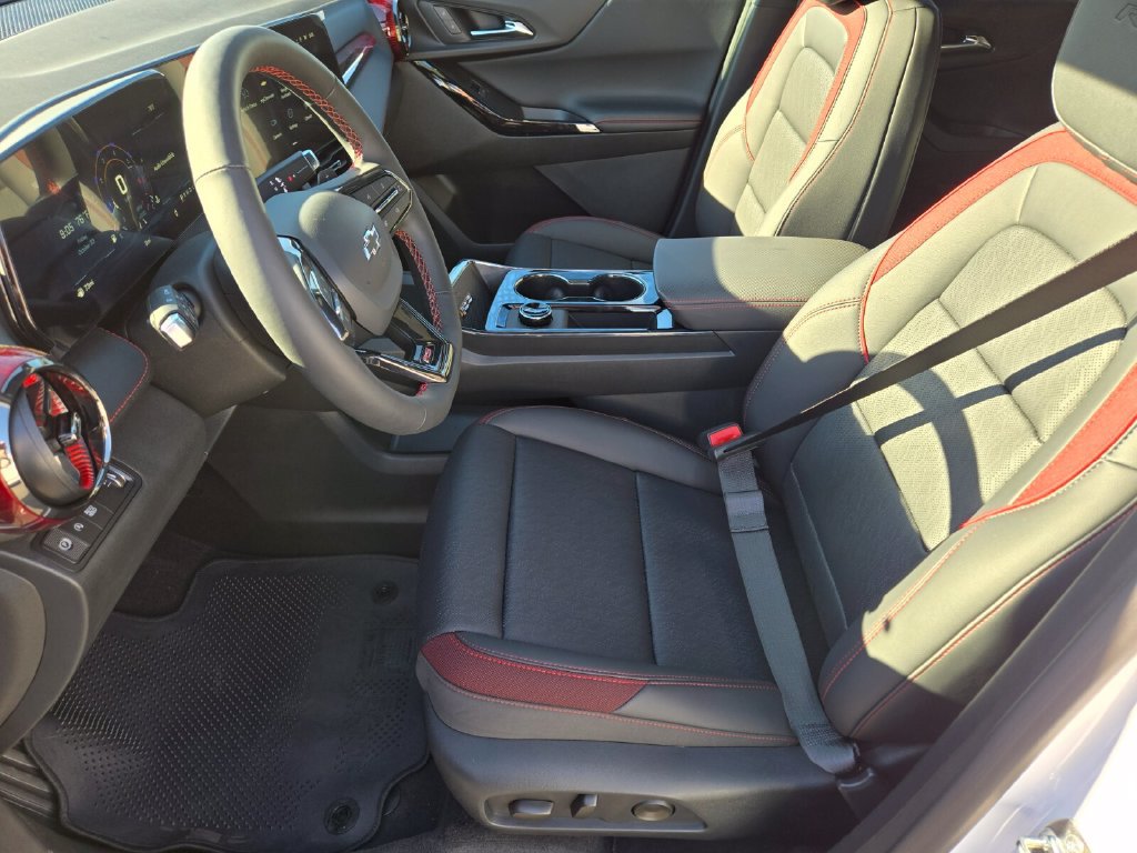 2027 Chevrolet Equinox RS - Photo 6