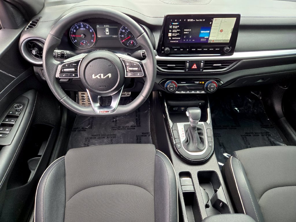 2024 Kia Forte GT-Line - Photo 12