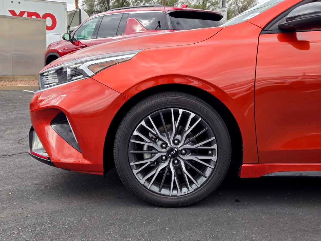 2024 Kia Forte GT-Line - Photo 9