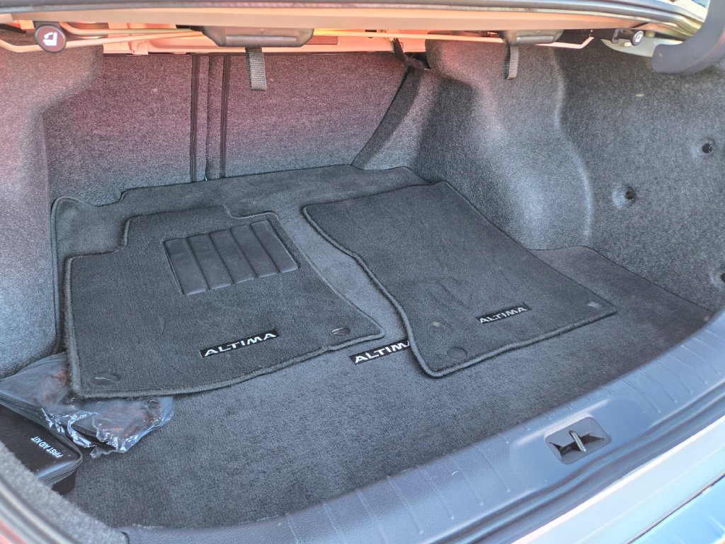 2022 Nissan Altima Platinum - Photo 13