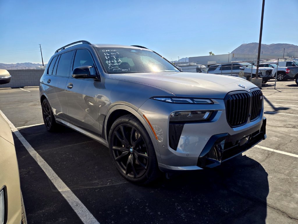 2025 BMW X7
