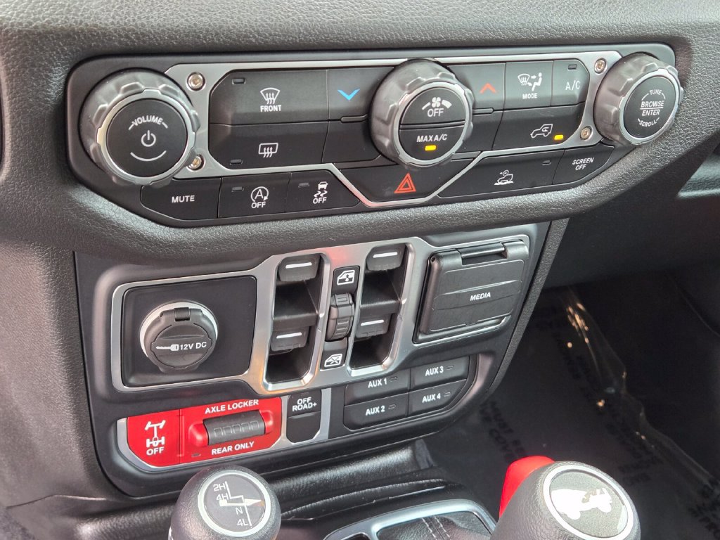 2024 Jeep Wrangler 4-Door Willys - Photo 19