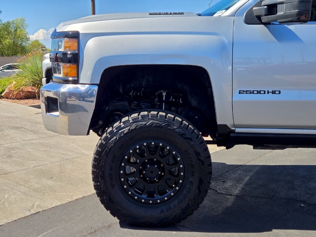 2017 Chevrolet Silverado 2500HD LTZ - Photo 8